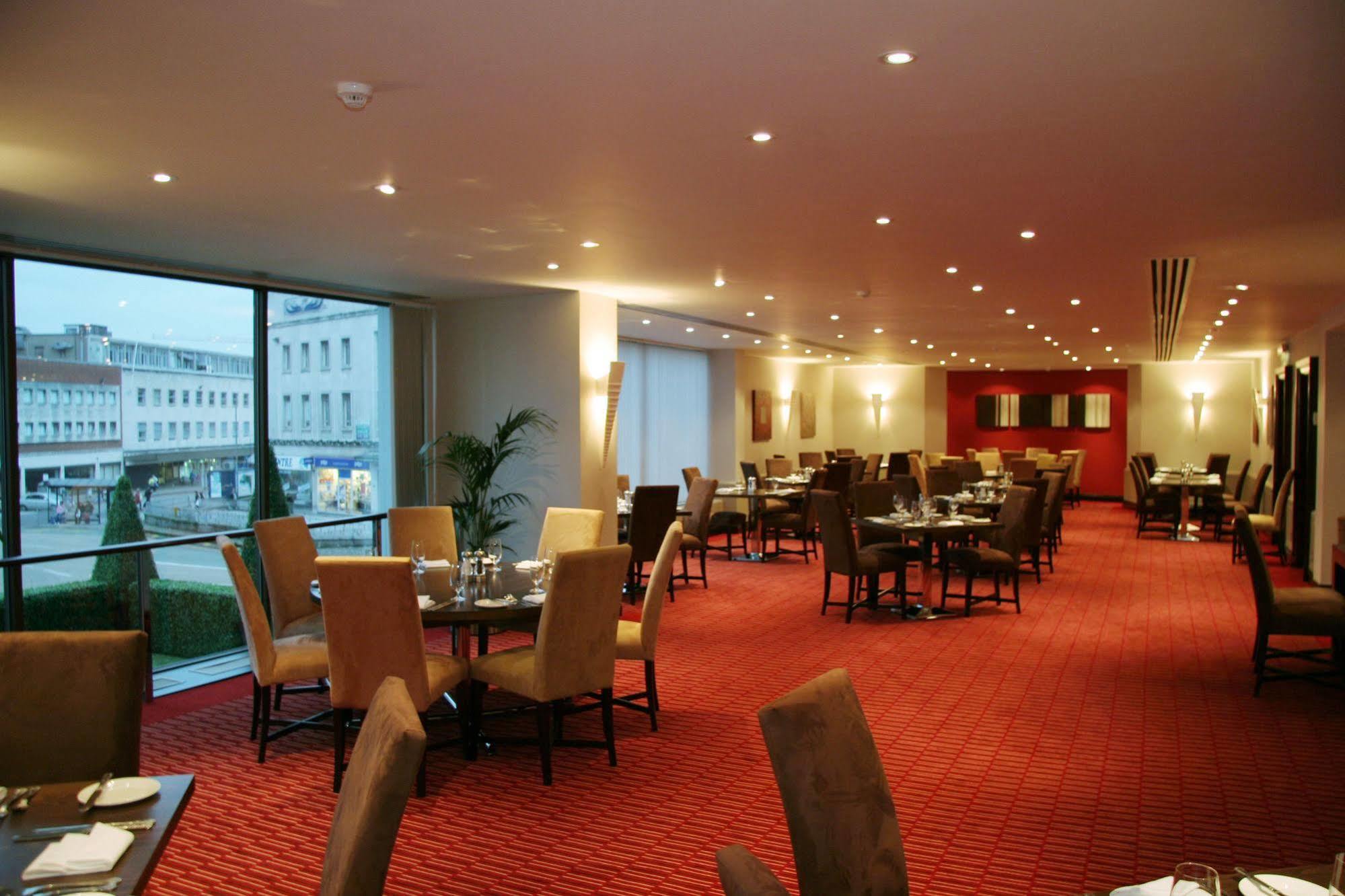 The Dragon Hotel Суонзи Екстериор снимка