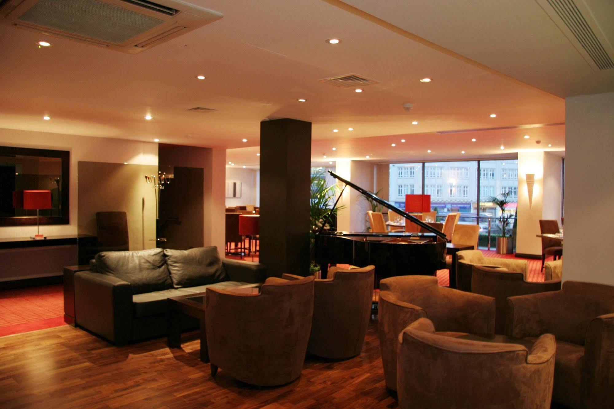 The Dragon Hotel Суонзи Екстериор снимка